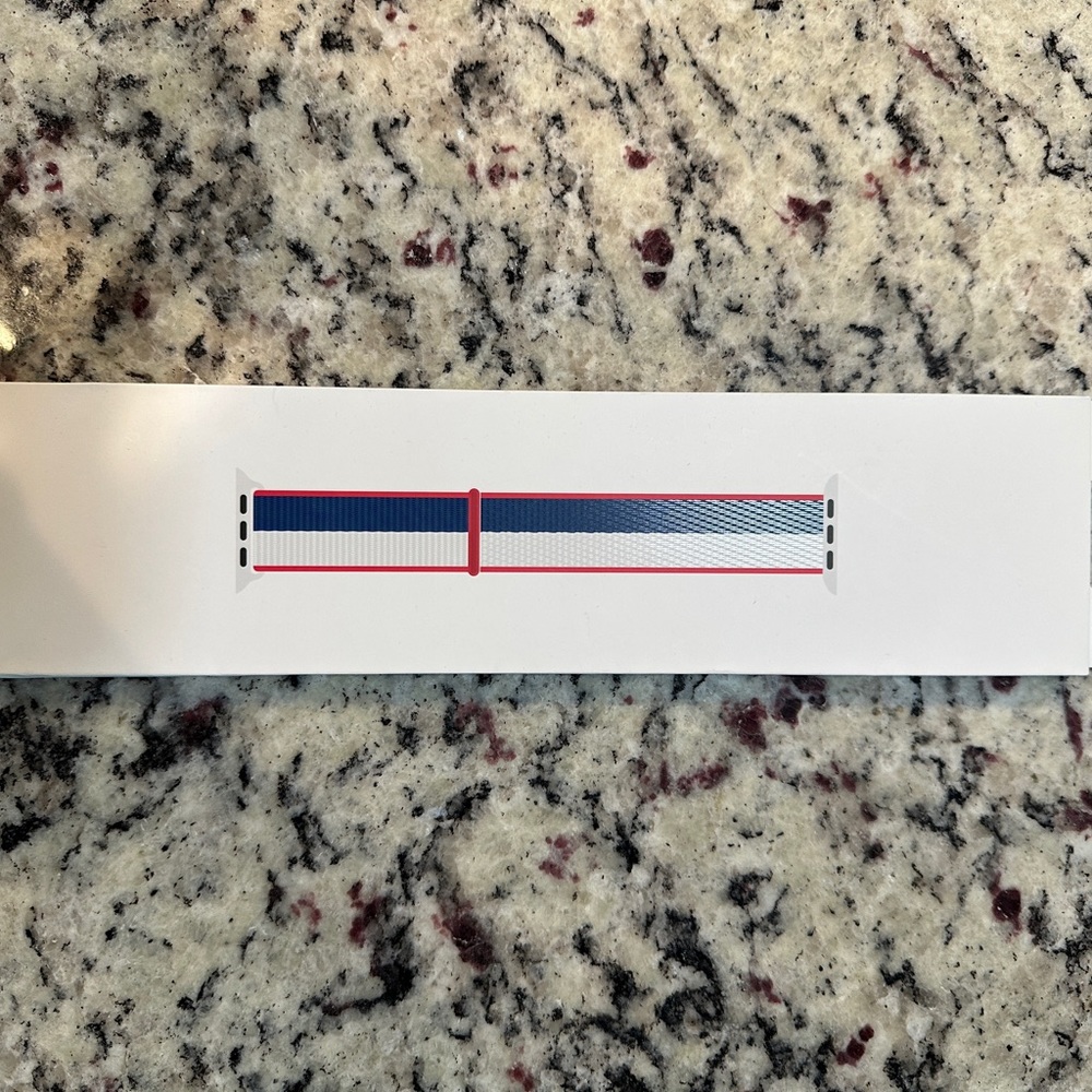 Apple Watch 44mm United States Sport Loop